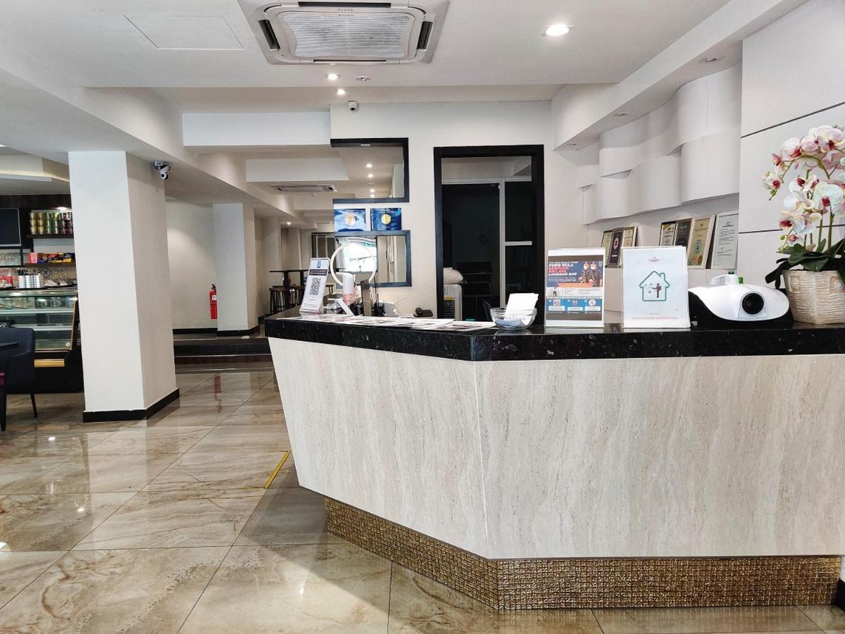 Meriton Inn Kuantan Extérieur photo
