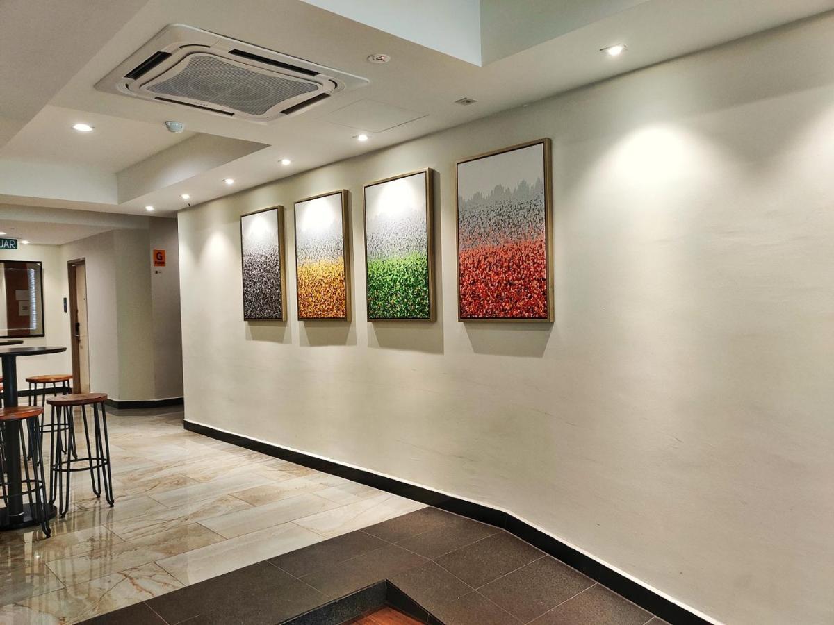 Meriton Inn Kuantan Extérieur photo