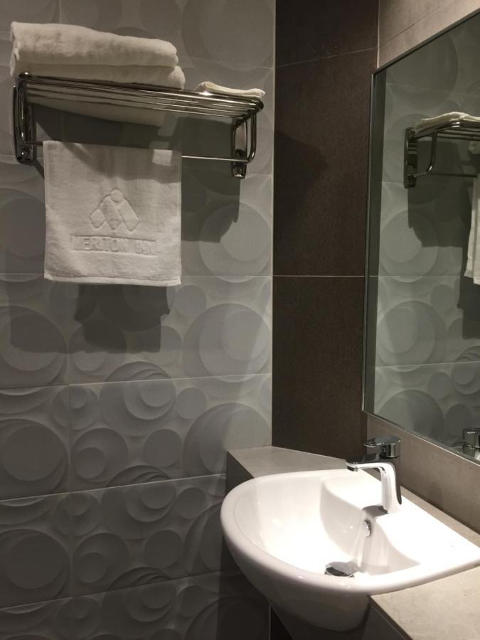 Meriton Inn Kuantan Extérieur photo