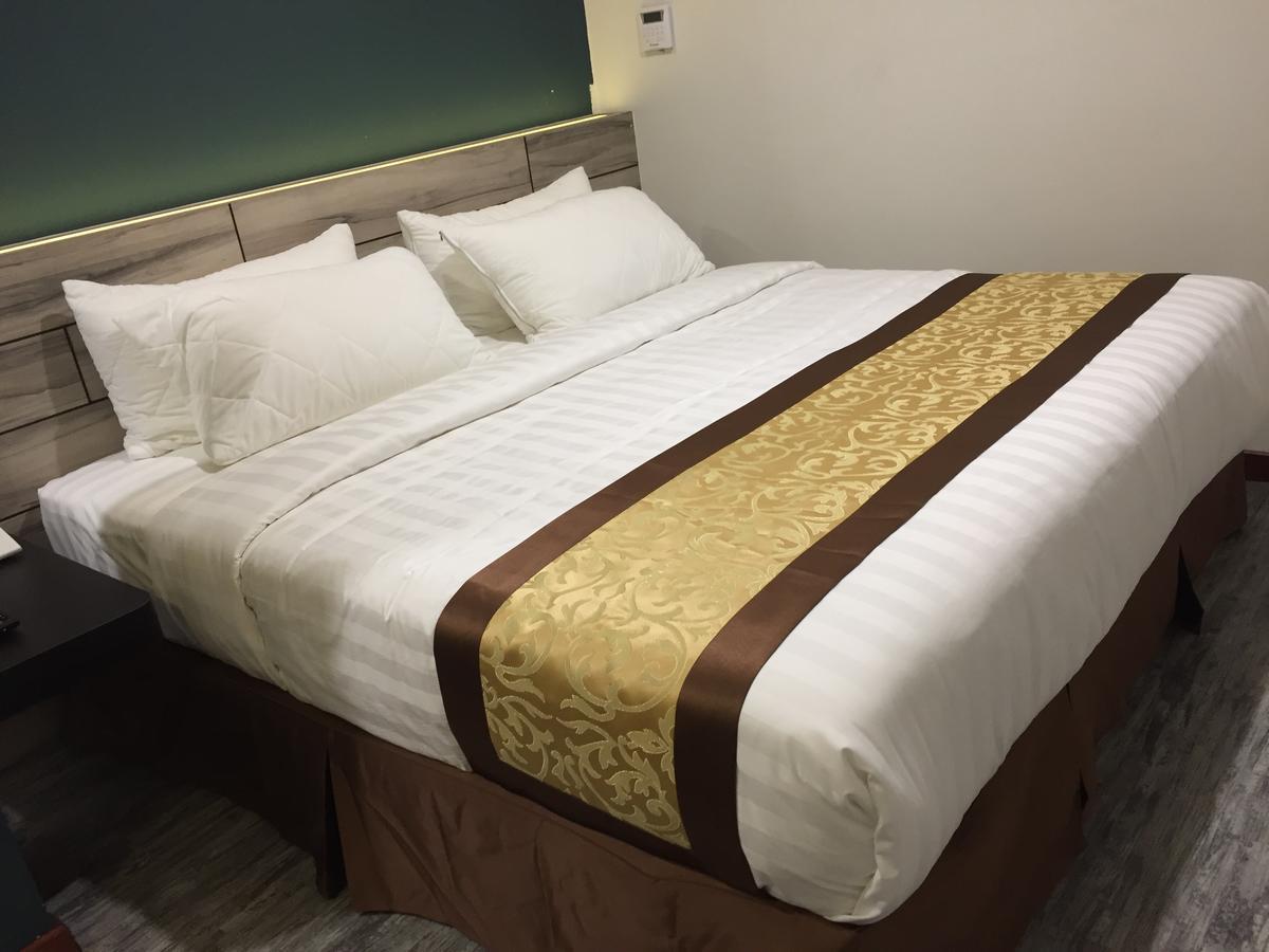 Meriton Inn Kuantan Extérieur photo