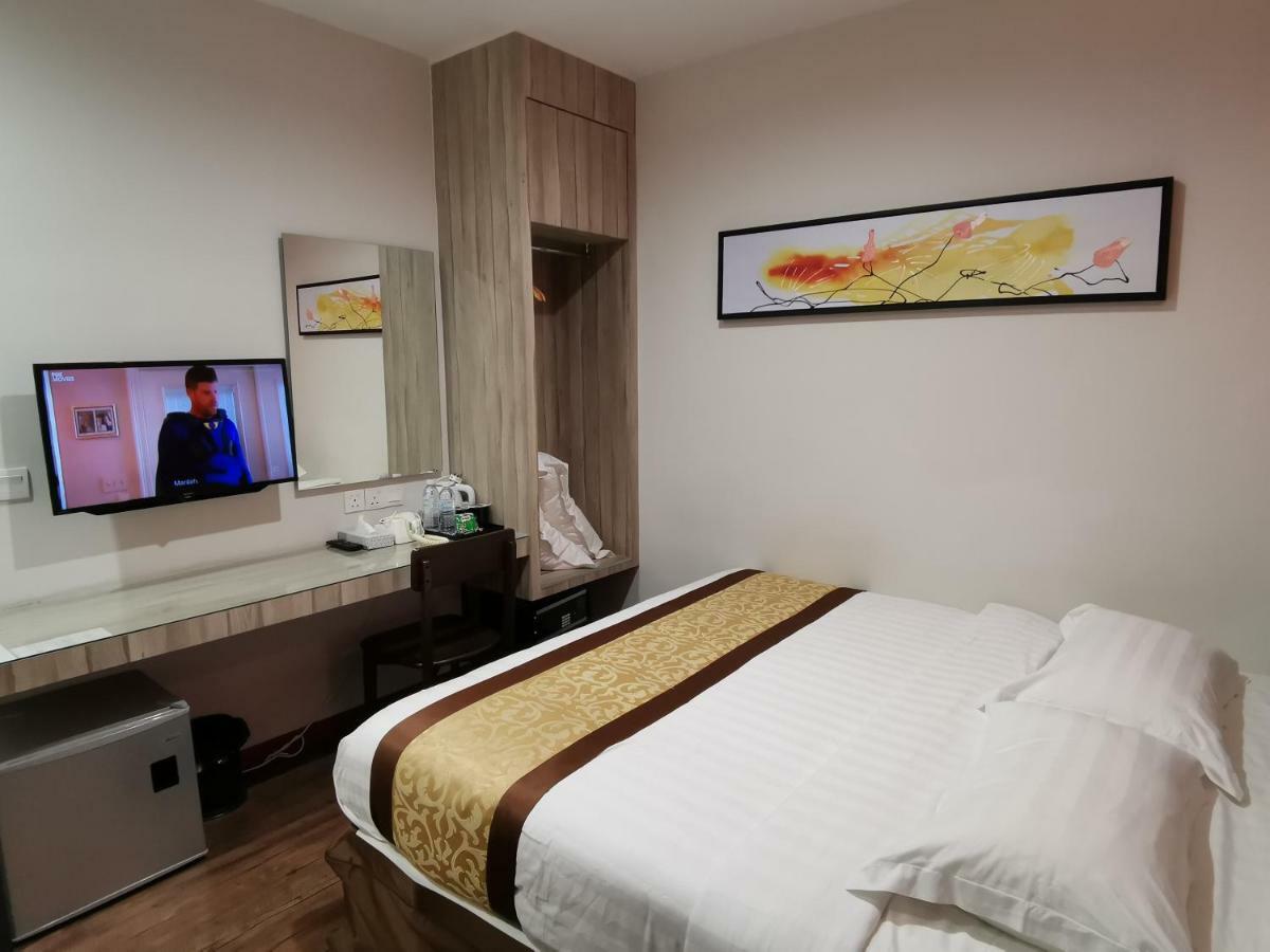 Meriton Inn Kuantan Extérieur photo